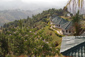 hotel am lake nyamirima