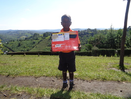 Bunte Päckchen für Uganda 